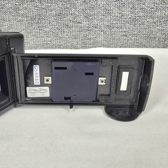 VIVITAR C3S MOTOR 35MM FILM CAMERA (EZ 35) BUILT-IN FLASH + MOTOR ADVANCE TESTED - Picture 10 of 14